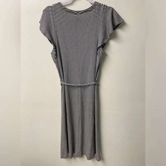 GAP Striped Midi Dress with Sleeves and Tie Size Medium Tall - Picture 2 of 4